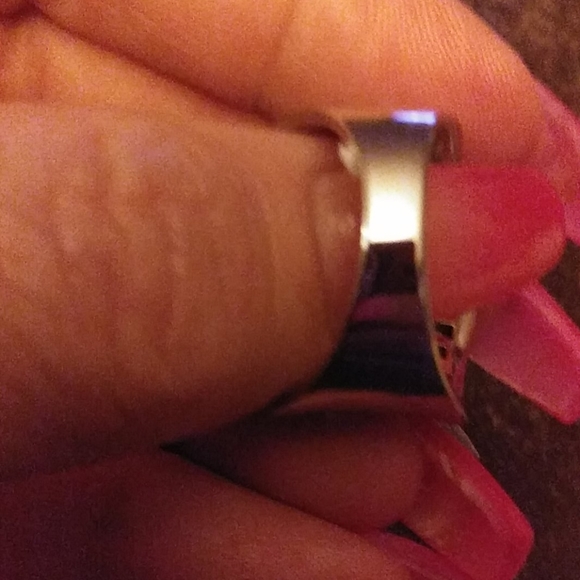 Ring - Picture 4 of 4